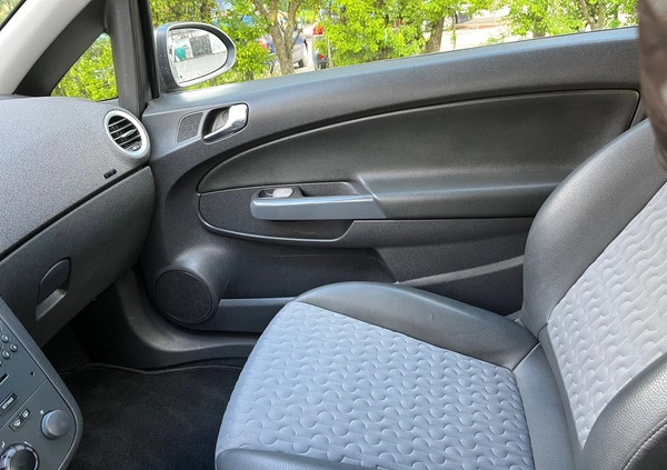 Opel Corsa cena 18900 przebieg: 210000, rok produkcji 2011 z Wyszków małe 211